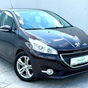 Peugeot 208 1.2i manuala 11/2013