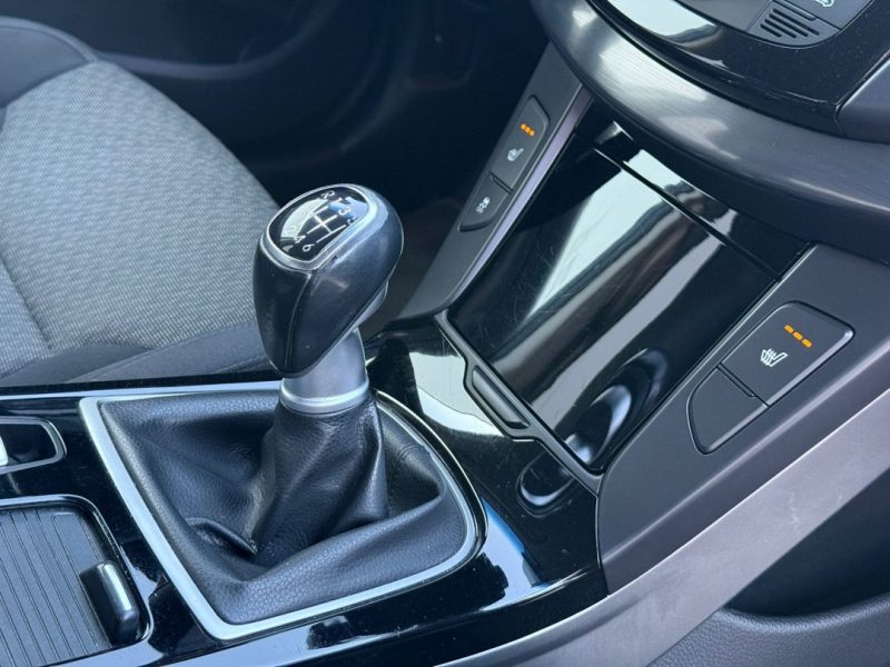 hyundai-i40-2012-1-7-diesel-136-cp-243-000-km