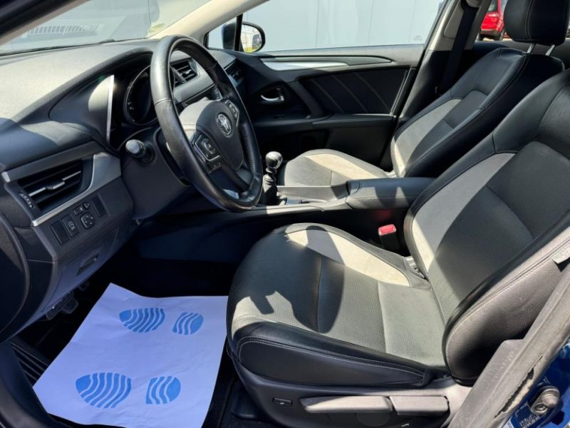 toyota-avensis-executive-2015-2-0-diesel-143-cp-192-000-km