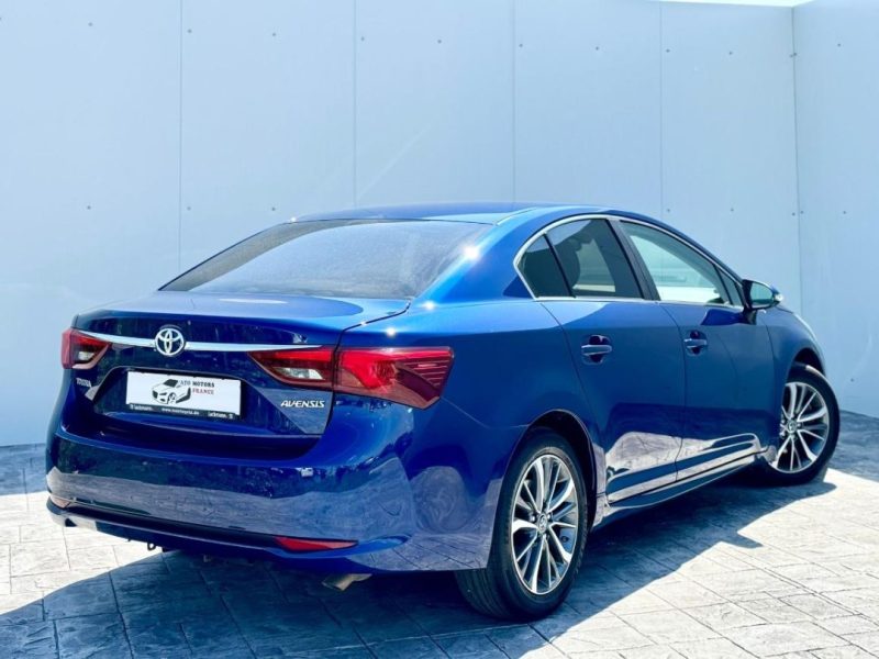 toyota-avensis-executive-2015-2-0-diesel-143-cp-192-000-km